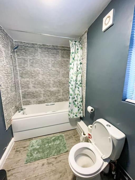 Apartamento Perfect For Contractors & Families! 7 Beds Free Parking Birmingam Exterior foto